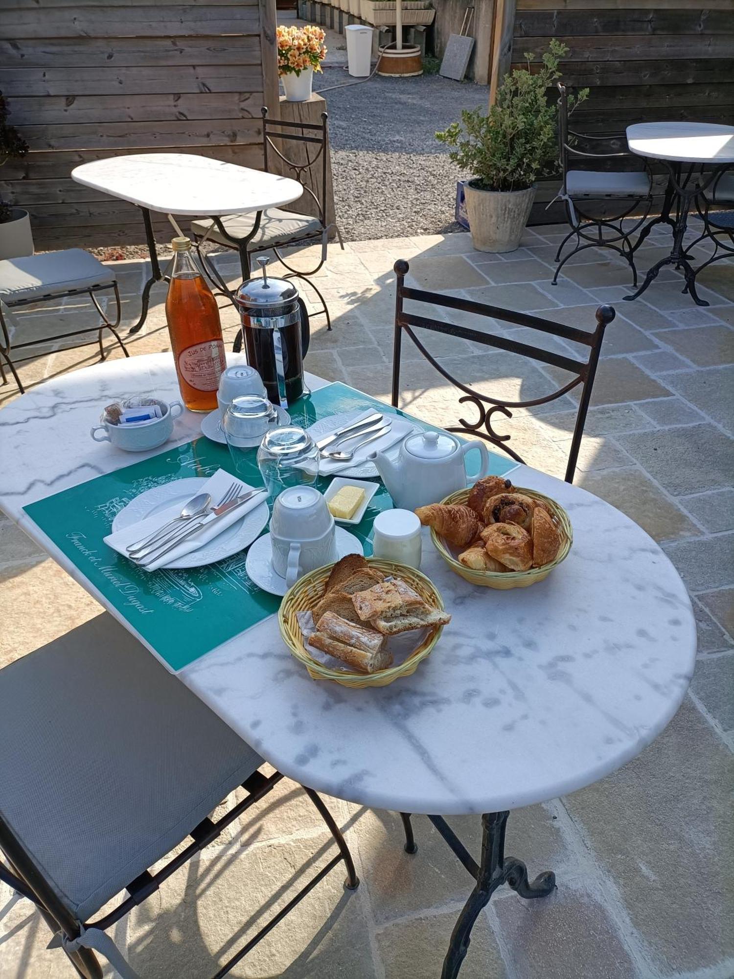 Auberge Du Vieux Tour Le Manoir Canapville  Экстерьер фото