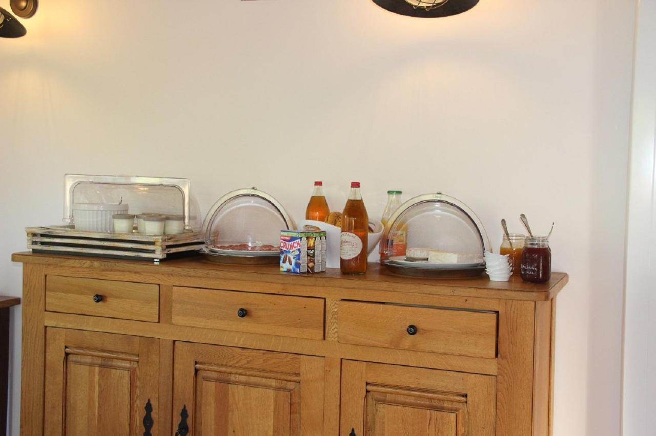 Auberge Du Vieux Tour Le Manoir Canapville  Экстерьер фото