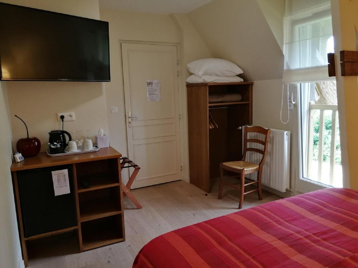 Auberge Du Vieux Tour Le Manoir Canapville  Экстерьер фото